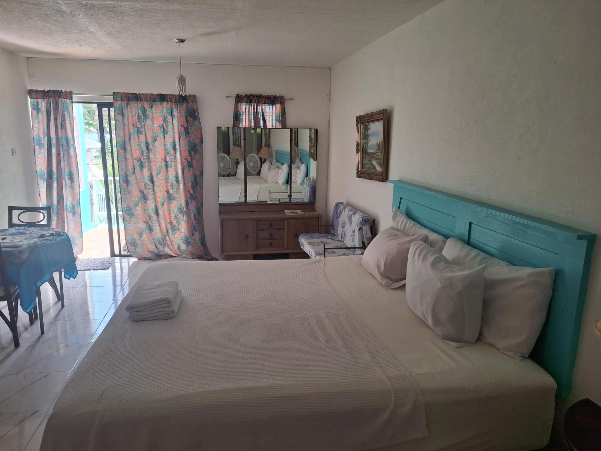Ocean View Apartments Bridgetown Exteriér fotografie